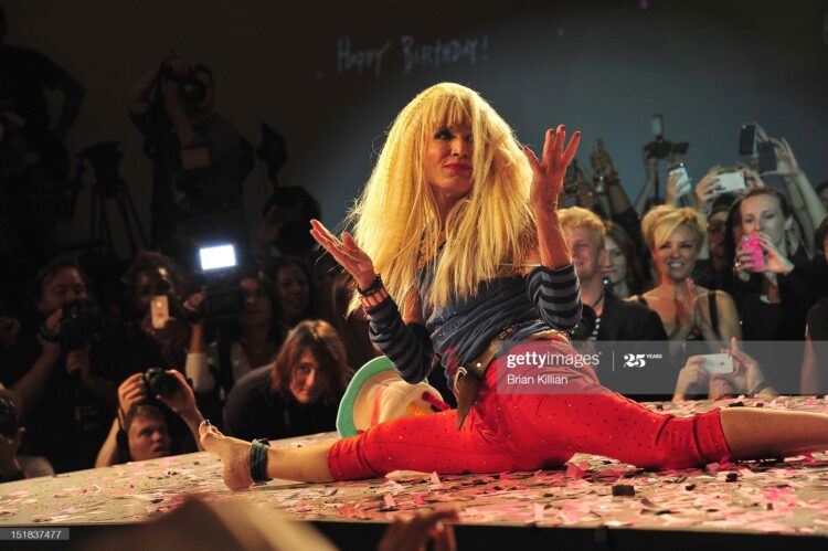 betty johnson feet 5