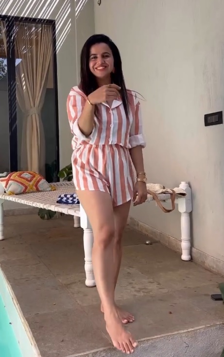 bhavini purohit feet 6