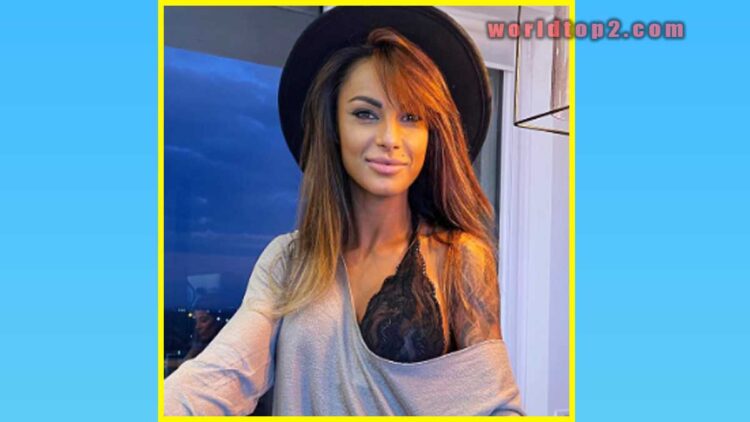 bianca fitness junkie feet 2