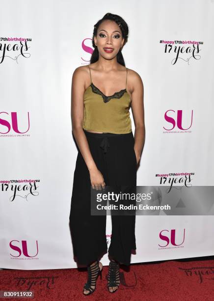 bianca golden feet 4