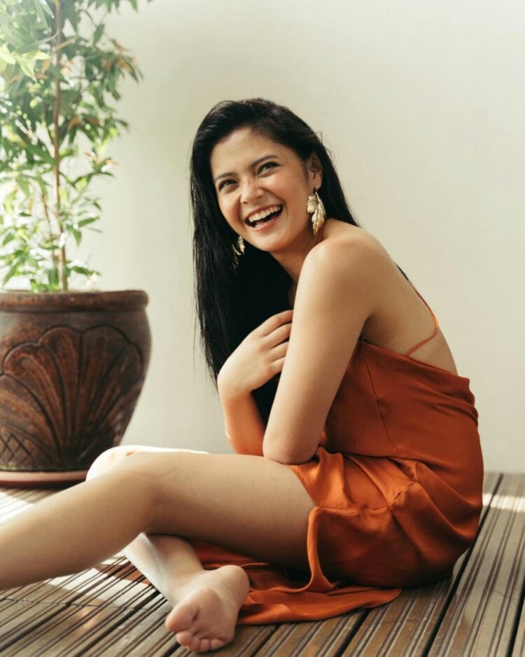 bianca umali feet 1