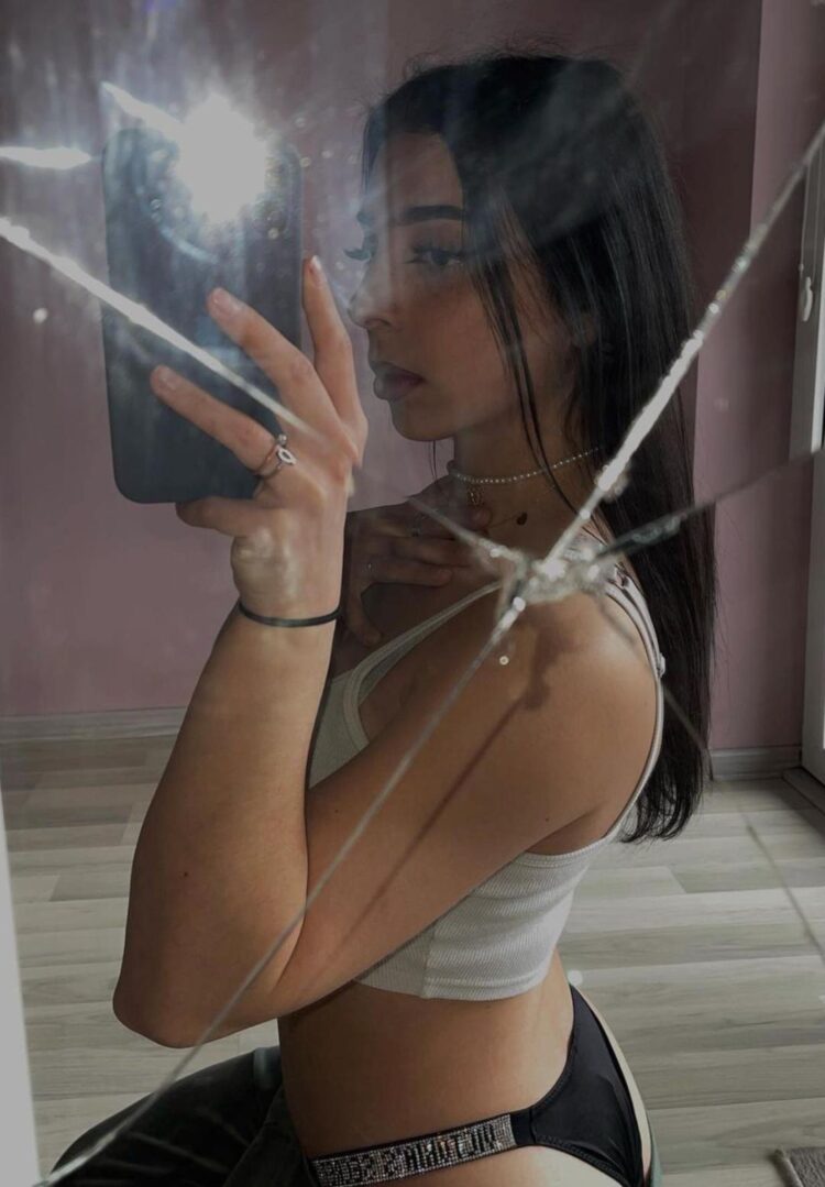 bianka sienkiewicz feet 2