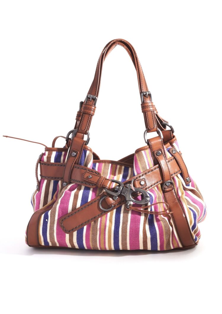 biasia banks feet 2 scaled