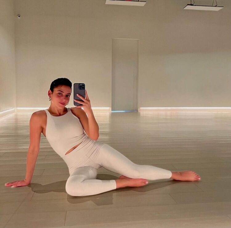 bibiana julian feet 1