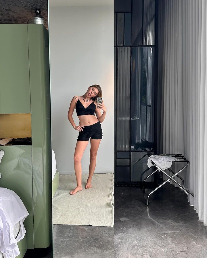 bilge su isik feet 6