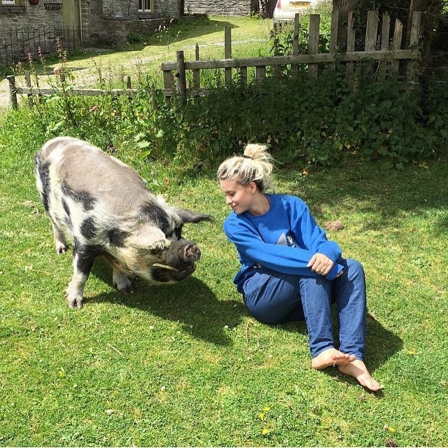 billie jd porter feet 5