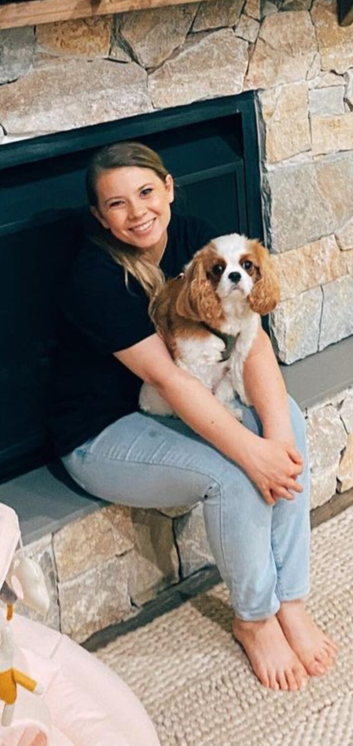 bindi irwin feet 6