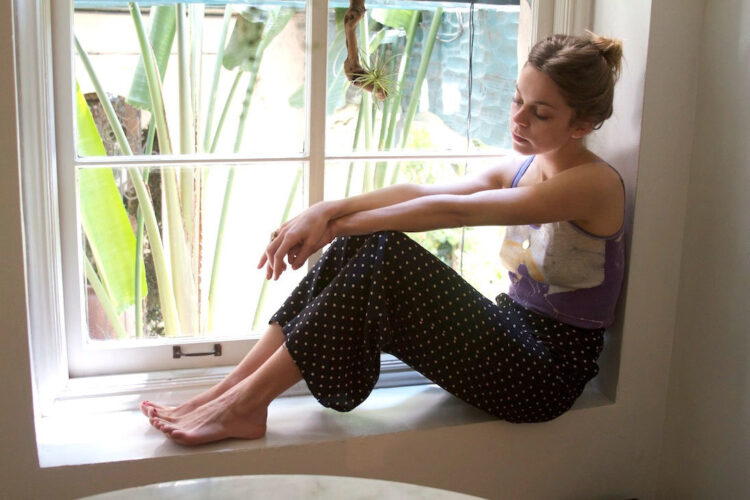 binki shapiro feet 1