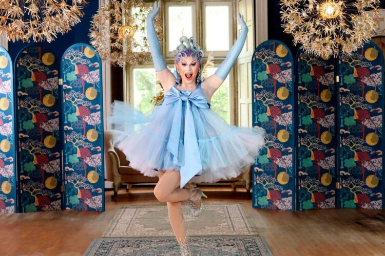 blu hydrangea feet 4