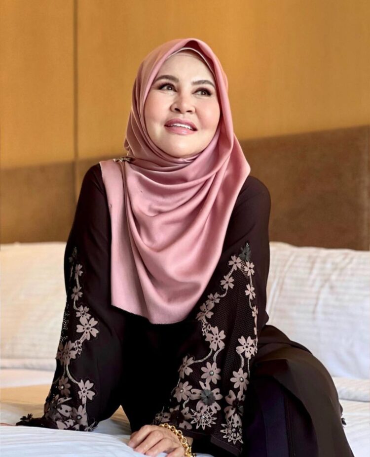 bonda rozita ibrahim feet 4