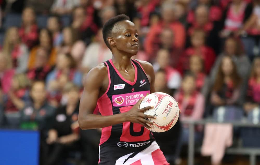 bongiwe msomi feet 6