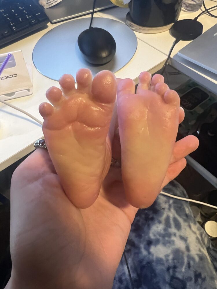 bonnie brown feet 3 scaled