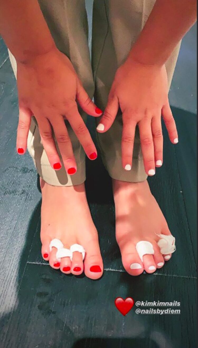 bonnie disick feet 2 scaled