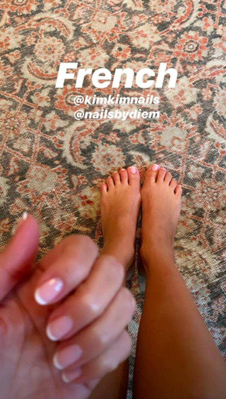 bonnie disick feet 5 scaled