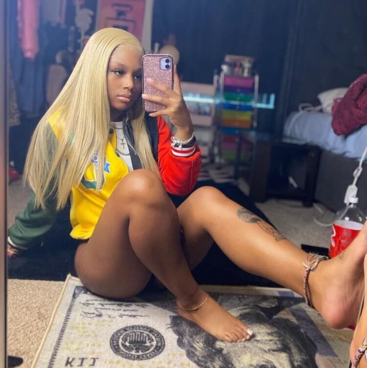 bookieebaybee feet 1