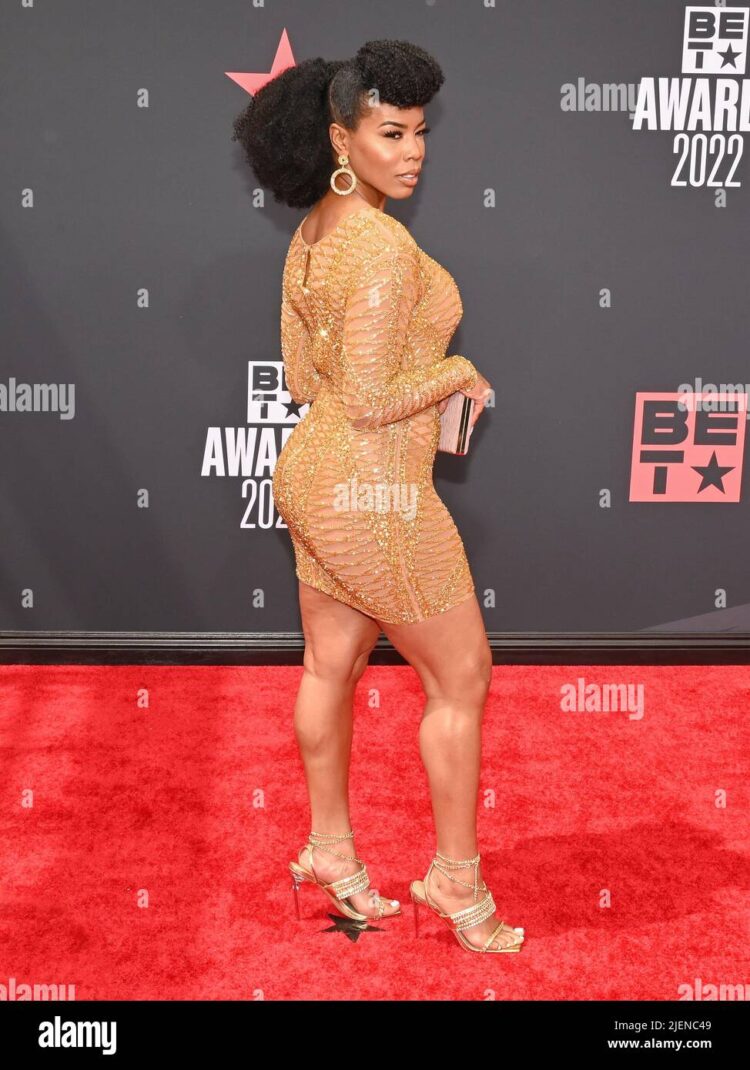 brandee evans feet 6