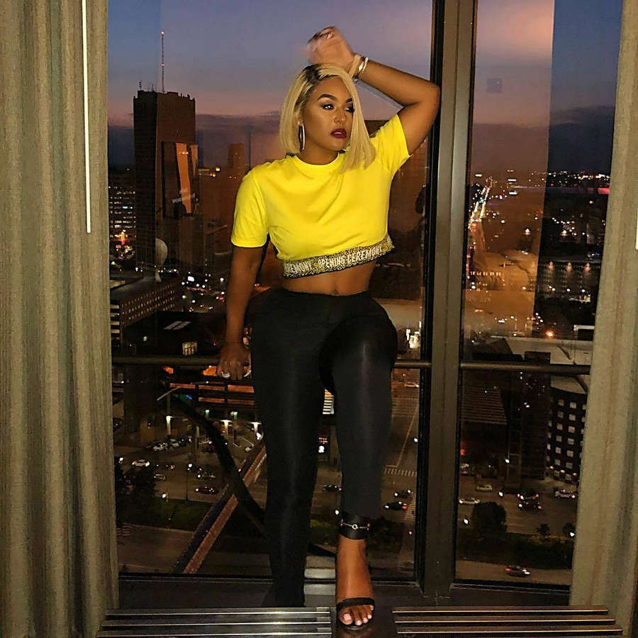 brandi maxiell feet 6