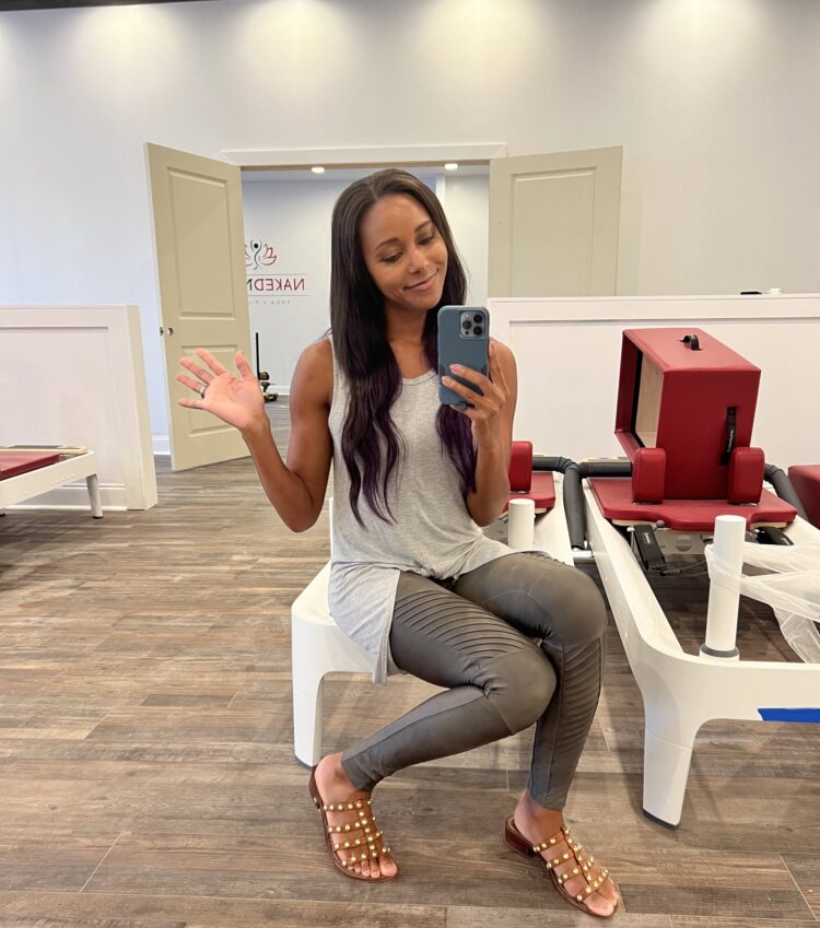brandi rhodes feet