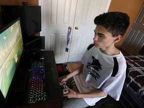 brandon lachin feet 1