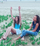 breanna yde feet 5