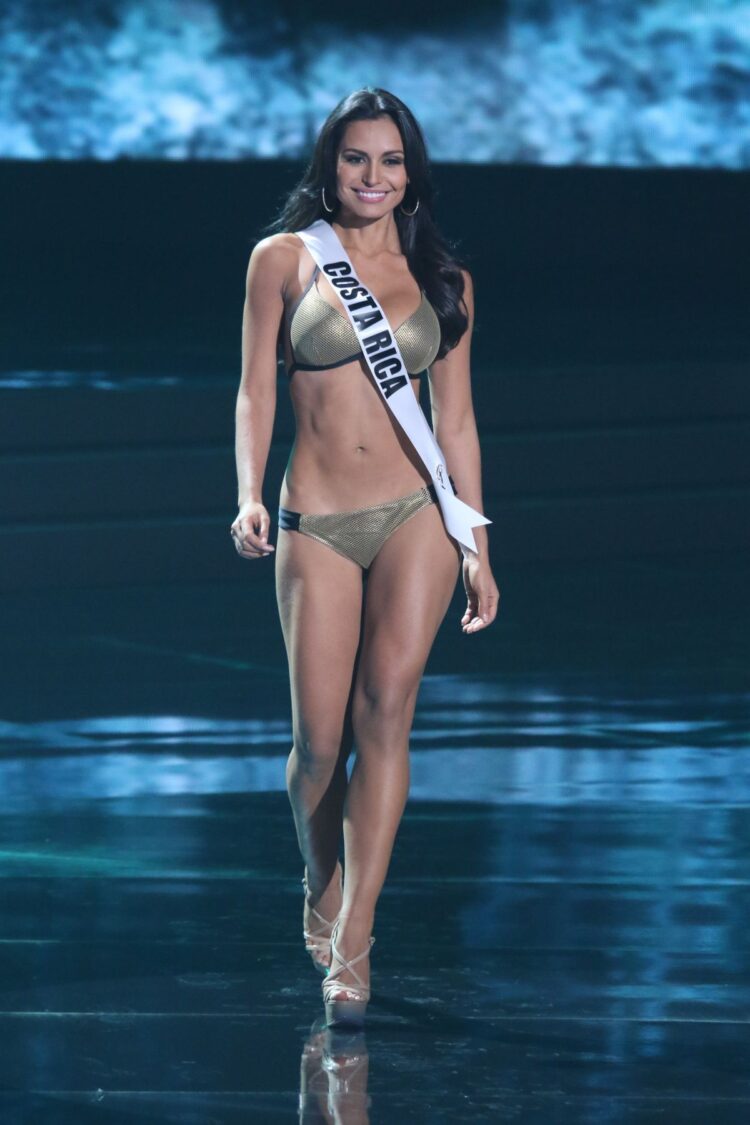 brenda castro feet 4