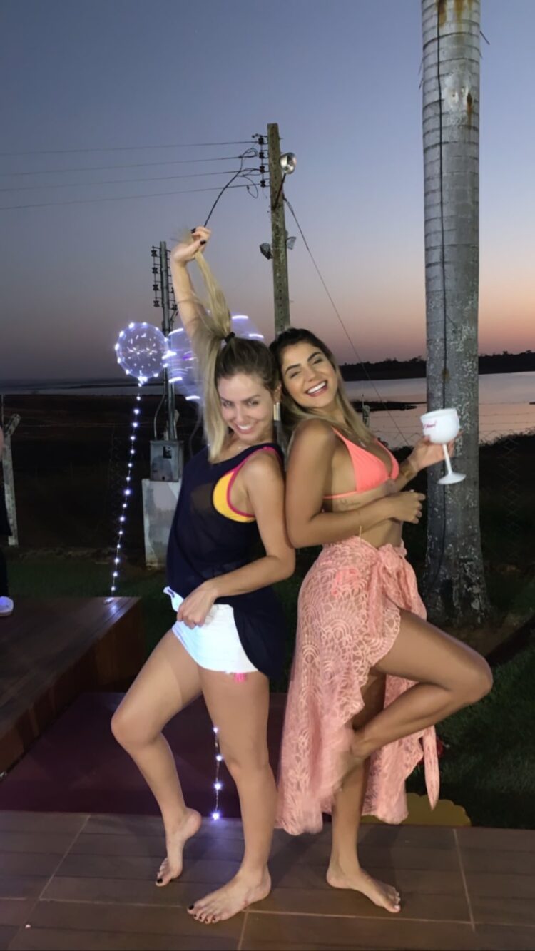 brenda gontijo coelho feet 2