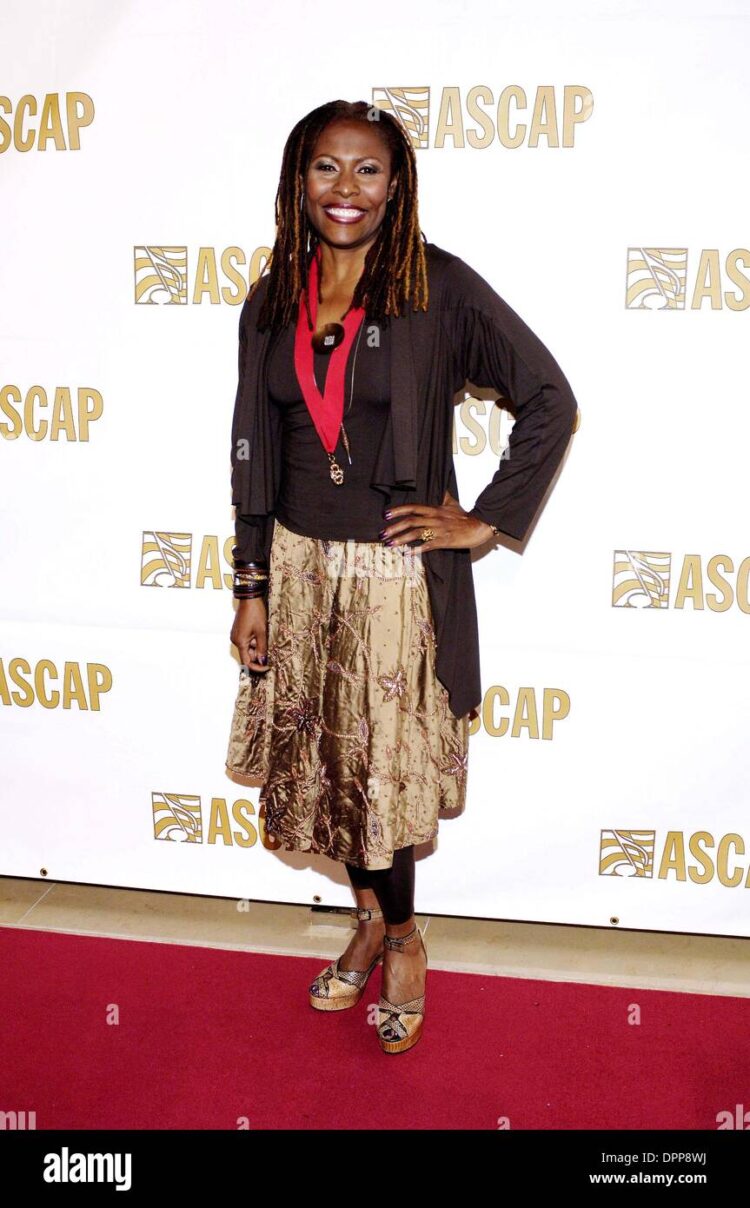 brenda russell feet 6