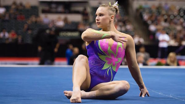 brenna dowell feet 3