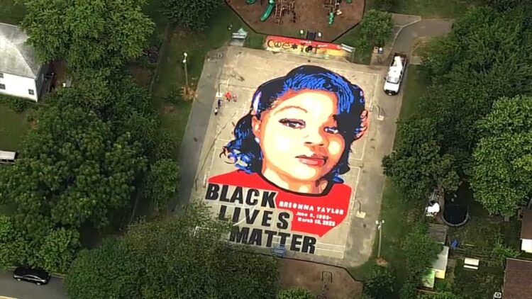 breonna taylor feet 6