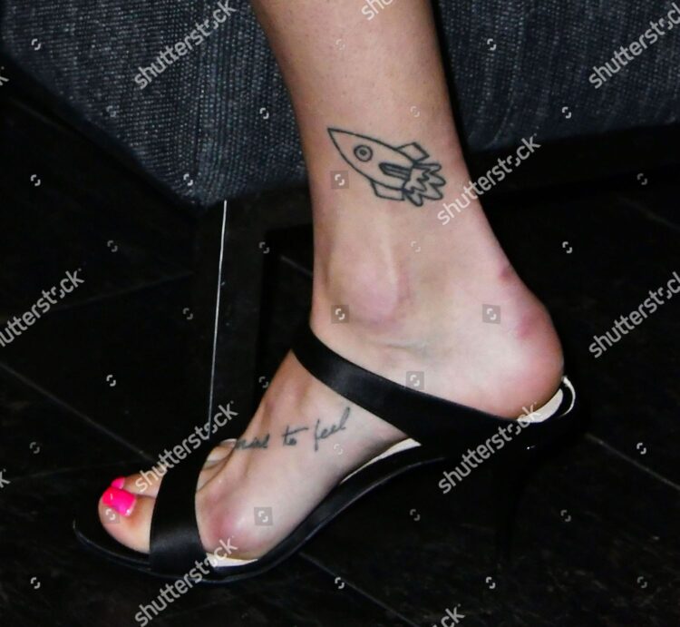 bria vinaite feet 1