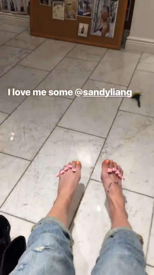 bria vinaite feet 3