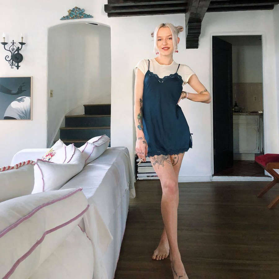 bria vinaite feet 5