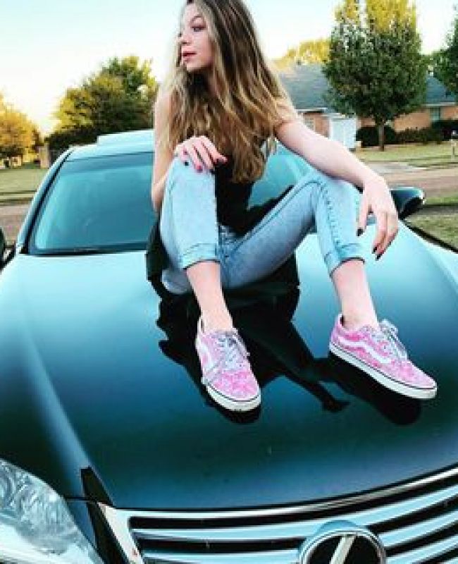 brianna buchanan feet