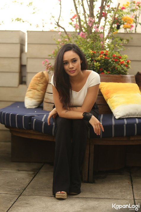 brianna simorangkir feet 6