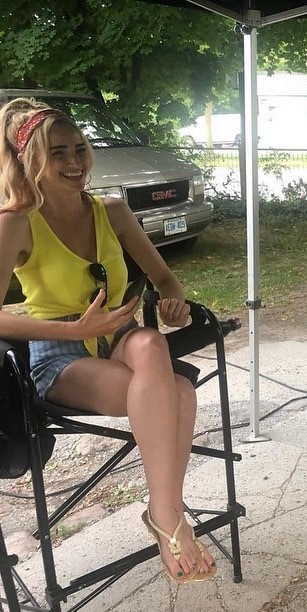 brianne howey feet 2