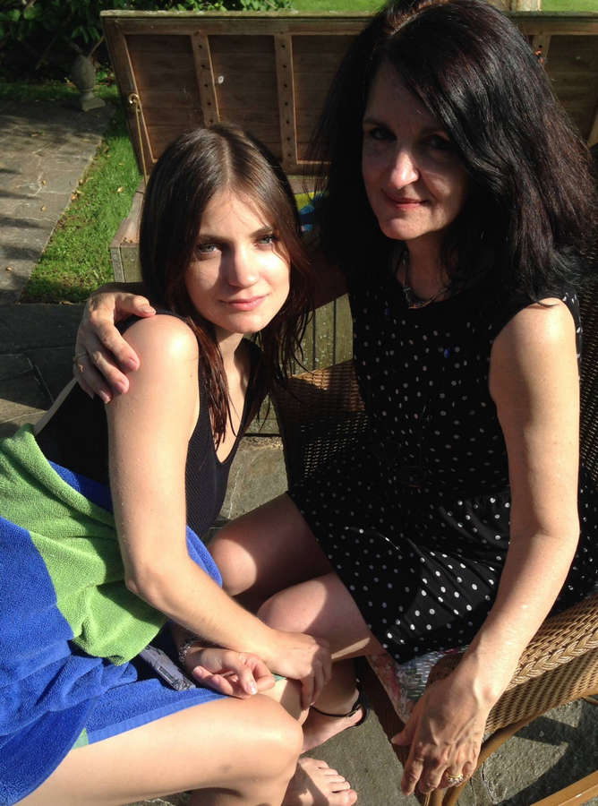 bridey lee elliott feet