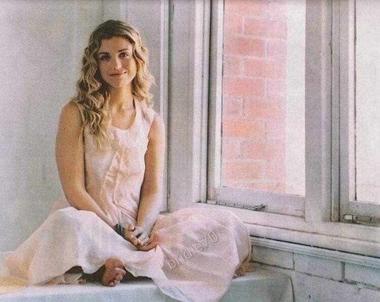 bridie carter feet 2