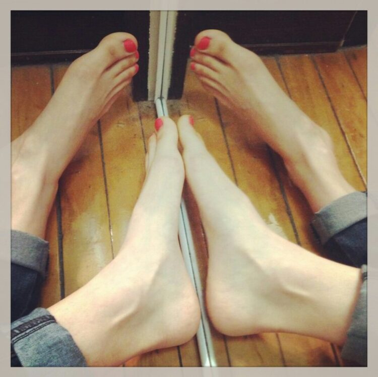 brina palencia feet