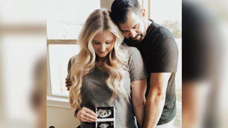 brittani boren leach feet 4