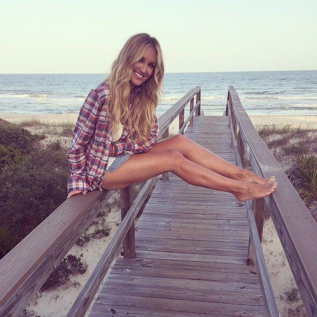 brittany aldean feet 2