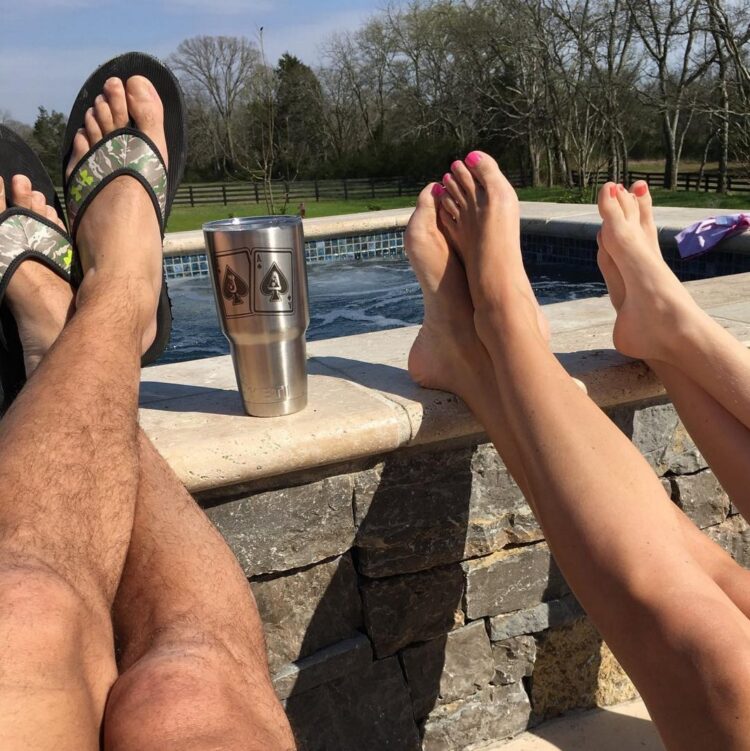 brittany aldean feet 3