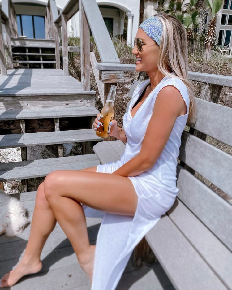 brittany aldean feet 6