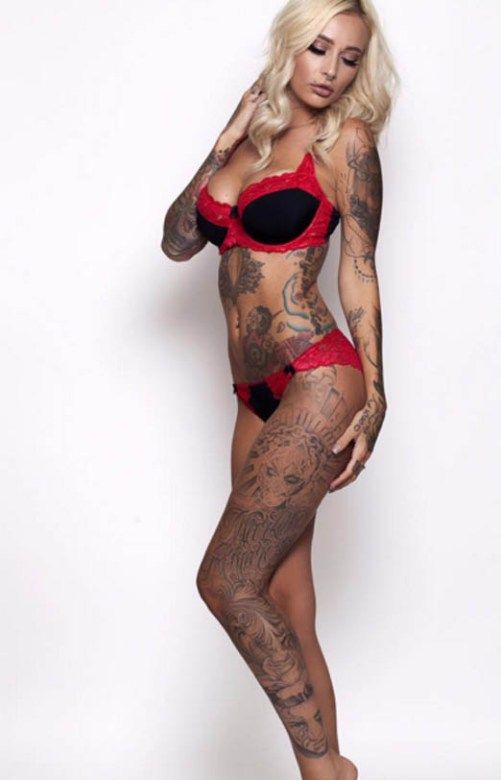 brittany hetzer feet