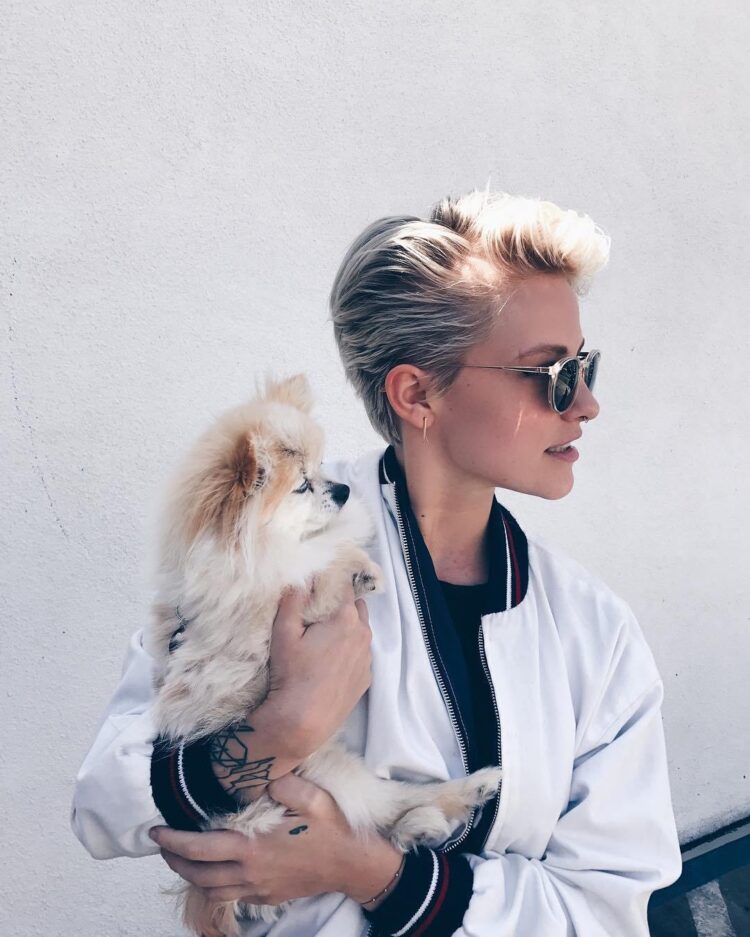 brittenelle fredericks feet 3