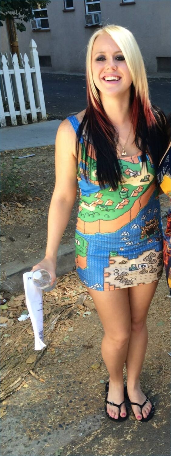 brittney brombacher feet