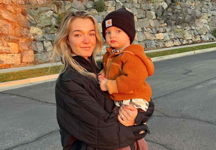 brittney noell hall feet 5