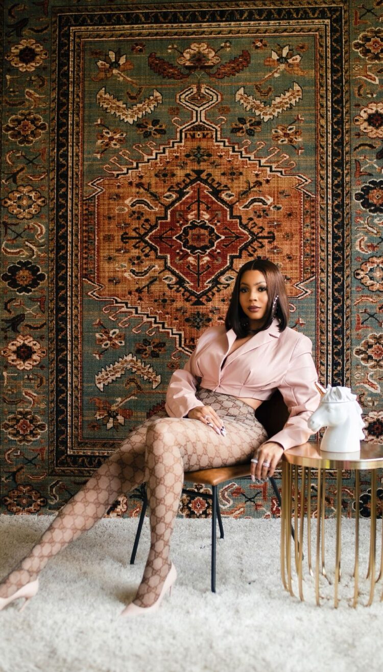 brittni mealy feet 4