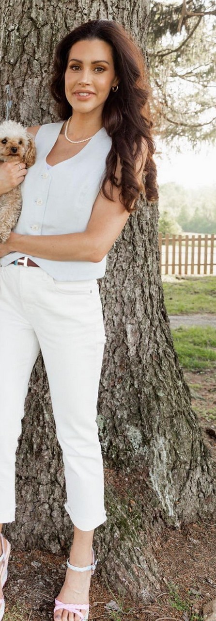 brooke allison feet 5