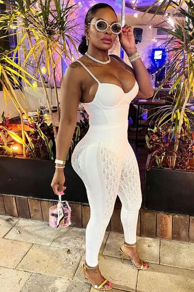 brooke bailey feet 2