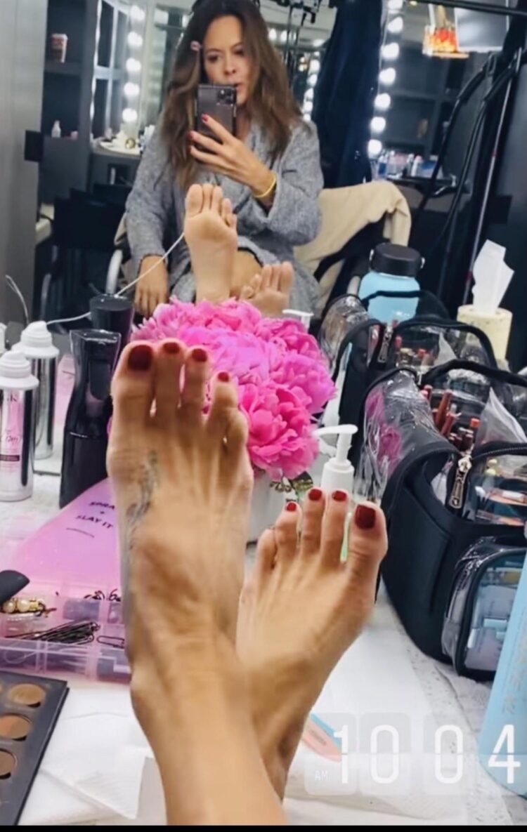 brooke burke feet 2